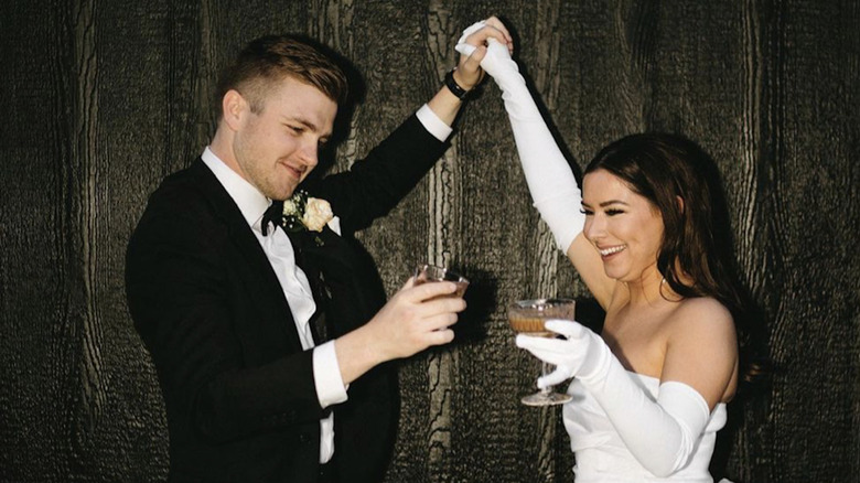 bride and groom dancing 