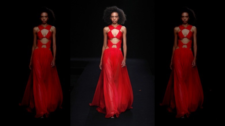 Valentino Haute Couture 2023 runway model