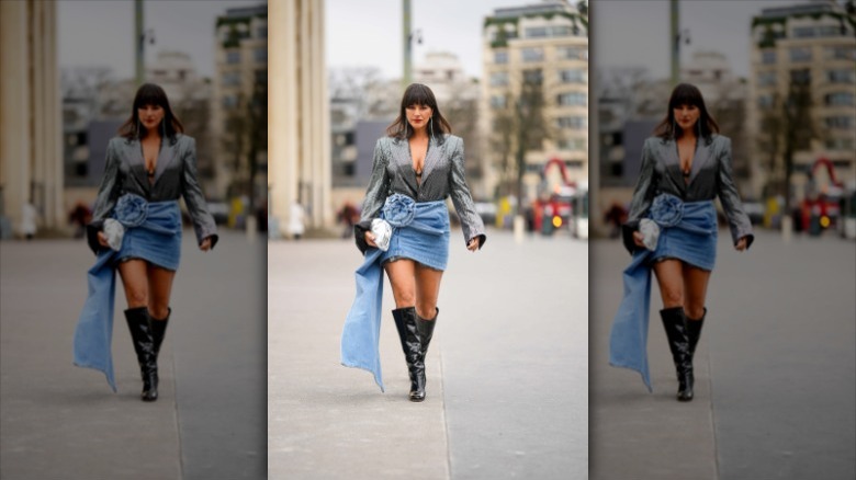 woman wearing denim skirt