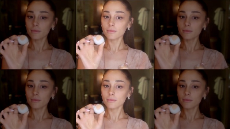 Ariana Grande promoting Sweetener concealer