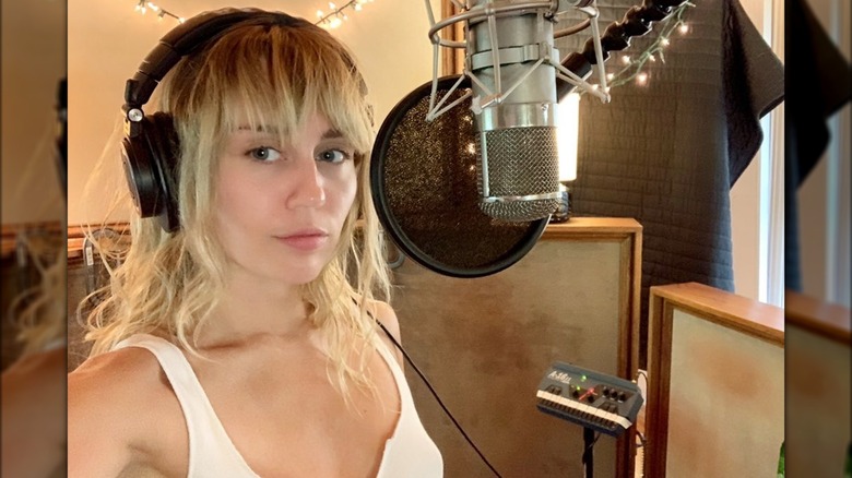 Miley Cyrus recording music