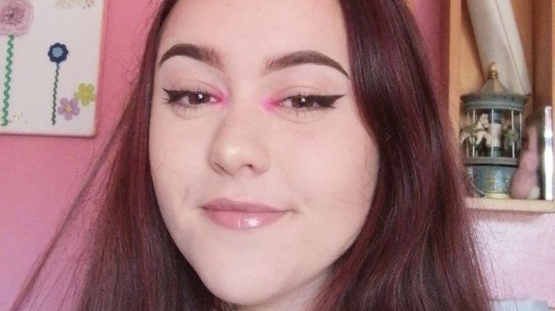 Bright pink inner eyeshadow