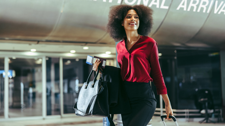 woman in business casual outfit