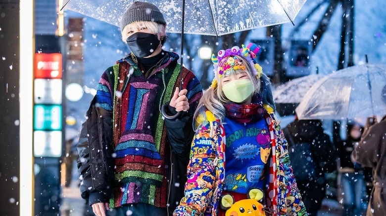 Two people pose in Harajuku