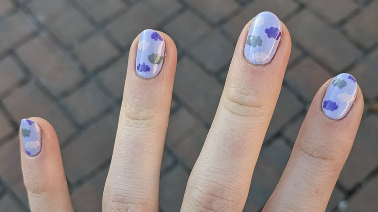 Cloudy sky baby blue nails