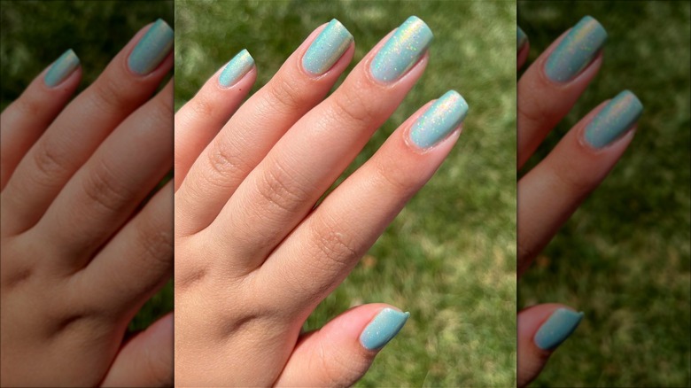 Sparkly pale blue nails