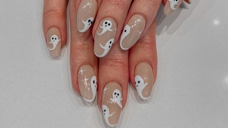 cute white ghost halloween nails