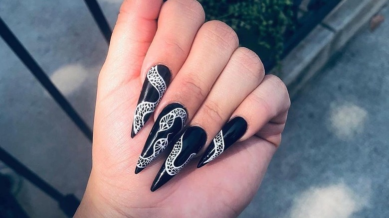 stiletto nails with snakes