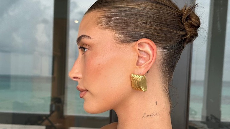 Hailey Bieber's side profile