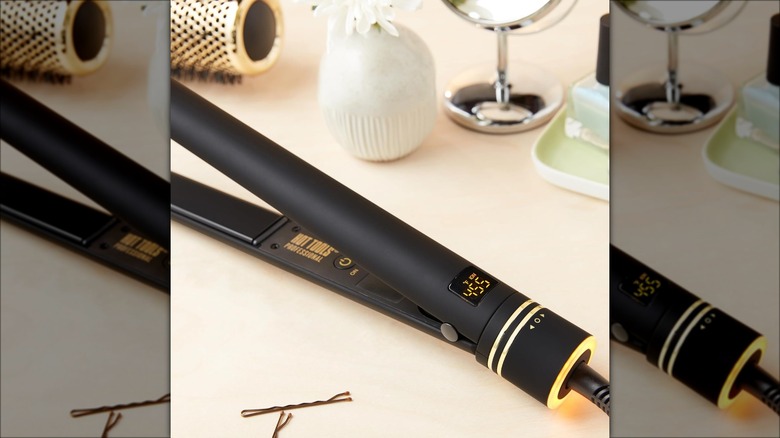 Black and gold flat iron