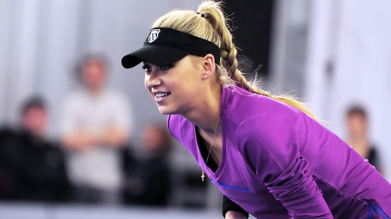 Anna Kournikova in visor