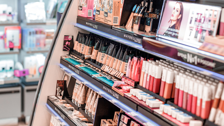 retail display of cosmetics