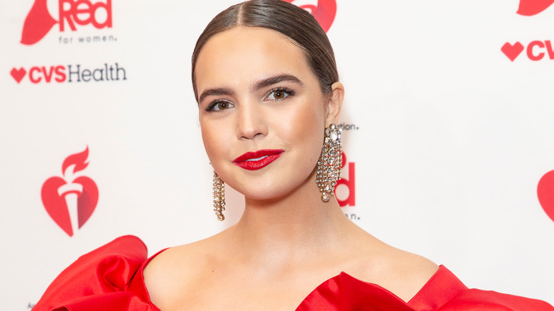 Bailee Madison red lips