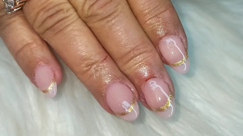 Glossy French manicure