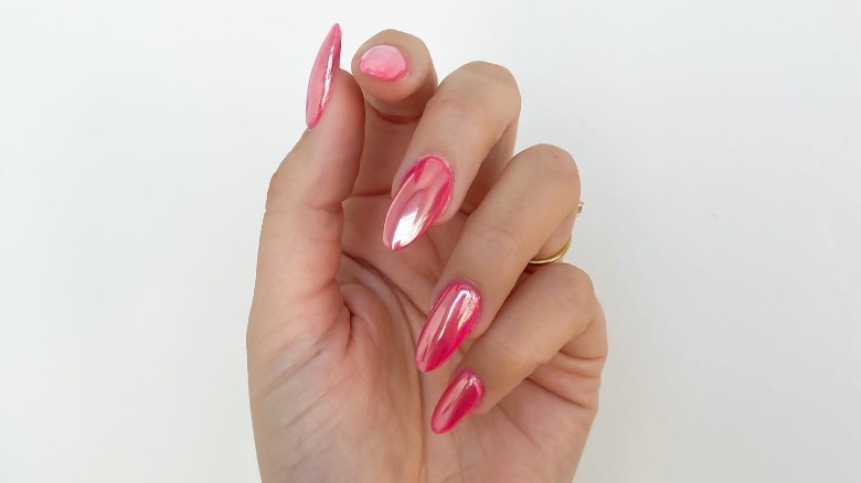 pink-orange chrome nails