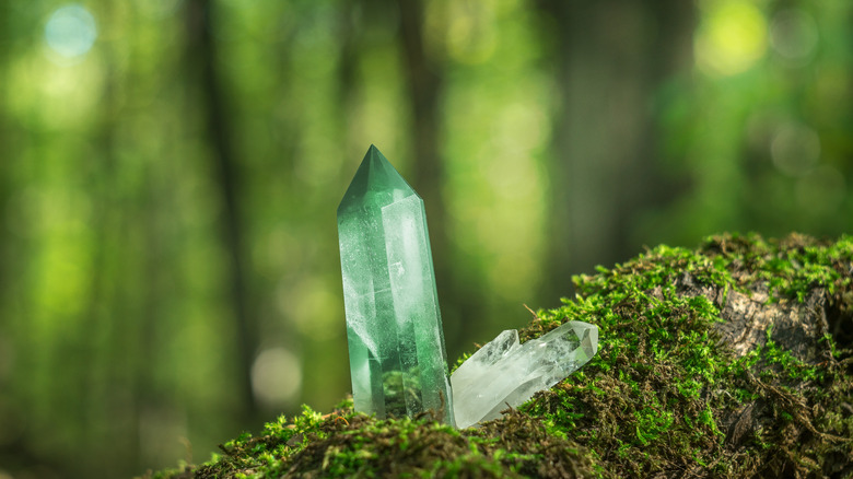 emerald crystal point