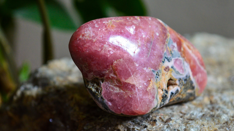 Rhodochrosite crystal