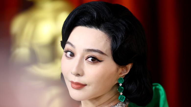 Fan Bingbing Oscars 2023 winged liner