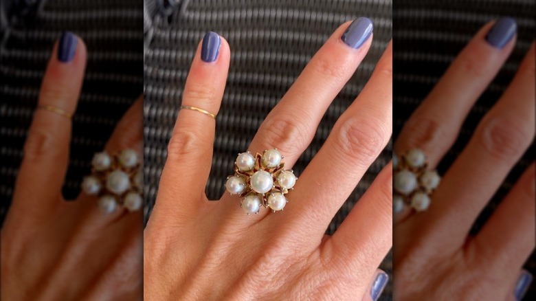 Statement pearl ring