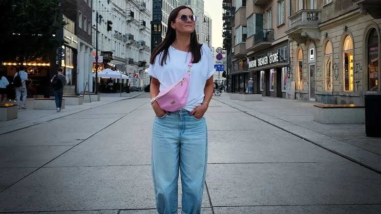 Woman T-shirt and jeans