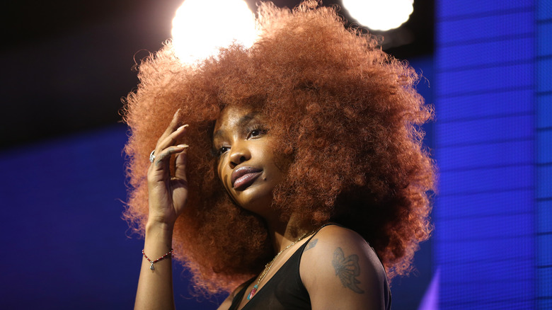 SZA red hair