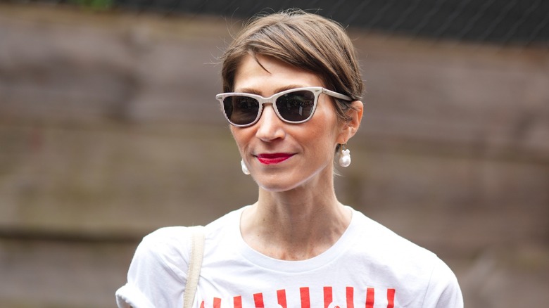 woman wearing bubble earrings