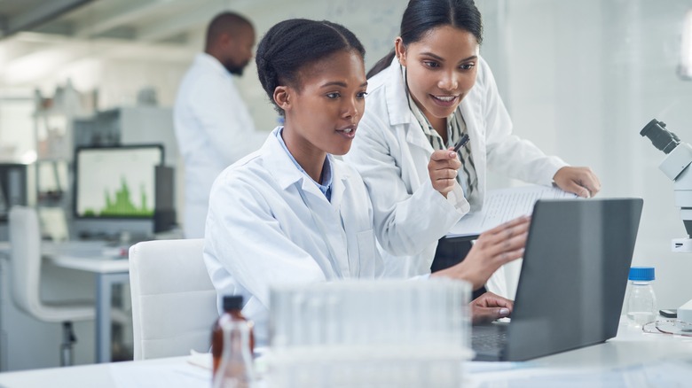 Women working at a lab