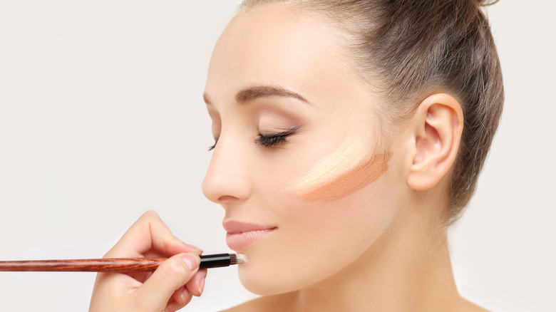 applying highlight and contour