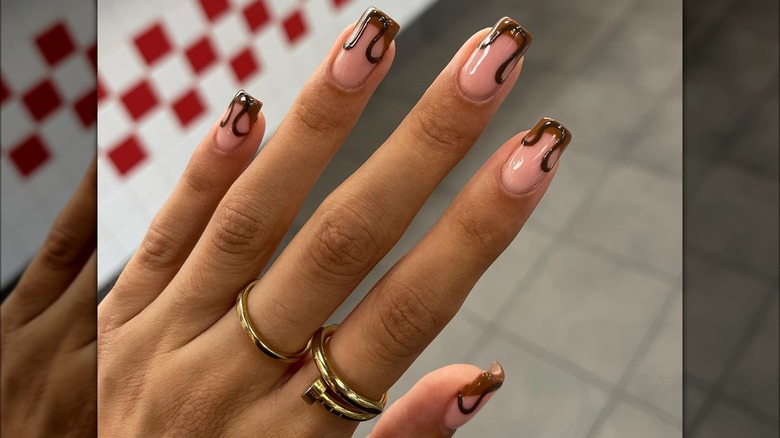 Rounded square-cut french chocolate-pattern manicure