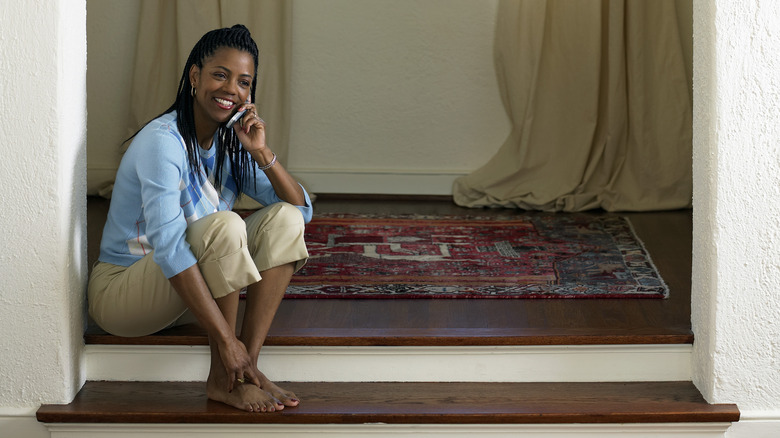 Woman in khaki capris