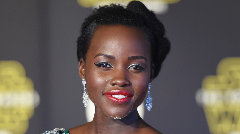 Lupita Nyong'o at the Star Wars premiere with buns