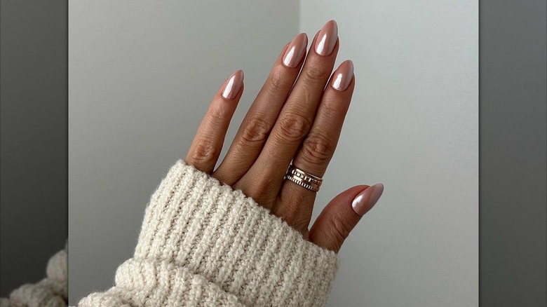rounded chrome nude nails