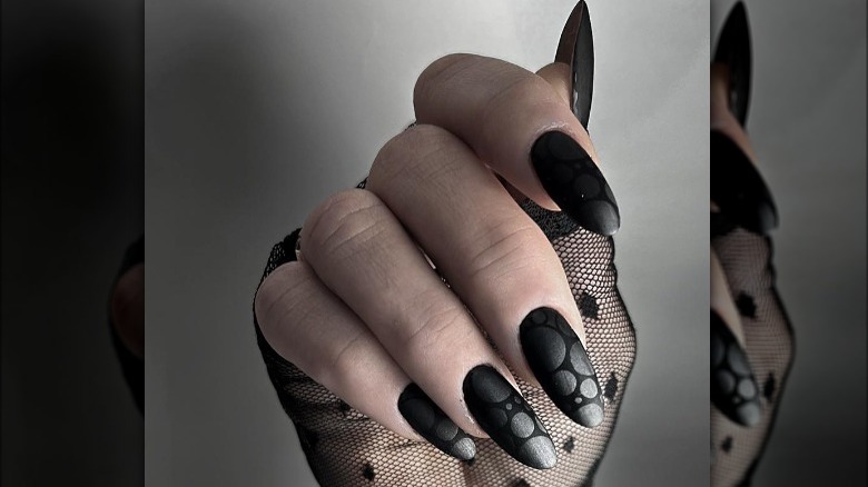 monochromatic black manicure