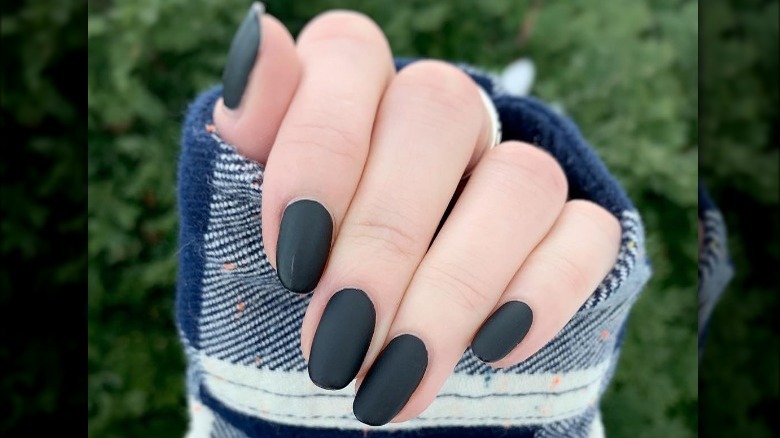 matte black manicure