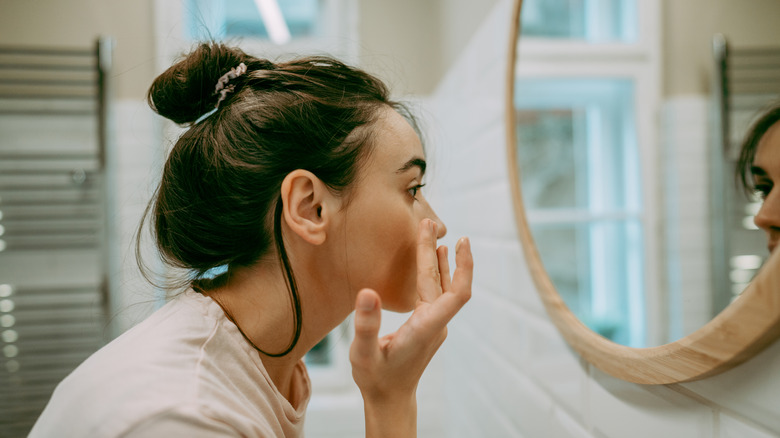 Woman in the mirror