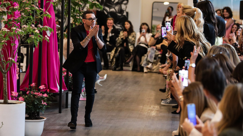 Christian Siriano thanking crowd at fashion show