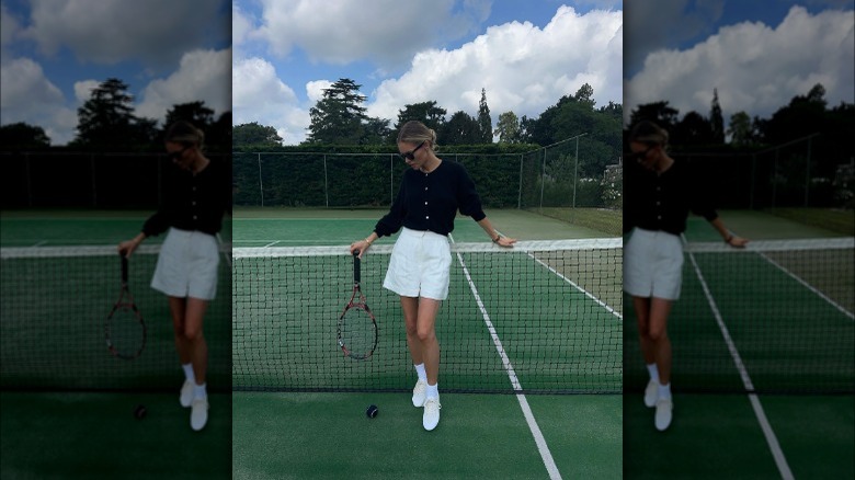 woman in tennis attire