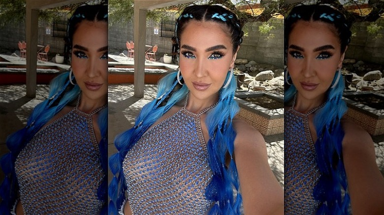 woman with blue hair at Coachella