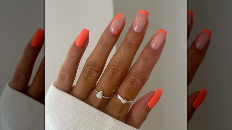 Coral nail design