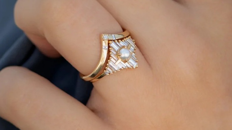 Art deco diamond wedding band 