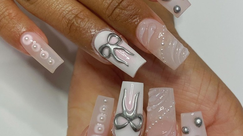 nails with chrome bows