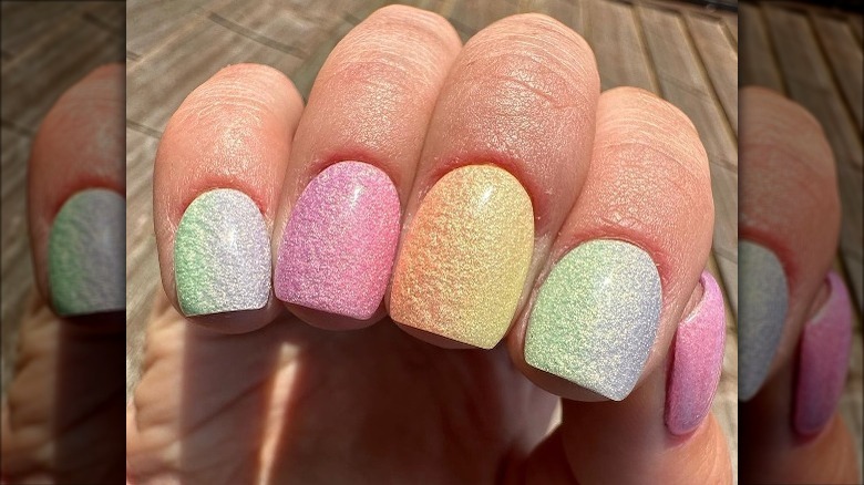 pastel dip powder manicure