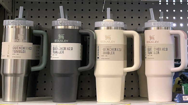 Stanley Quencher tumblers on shelf