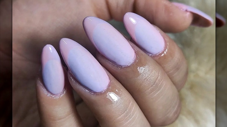 pink and purple ombré nails