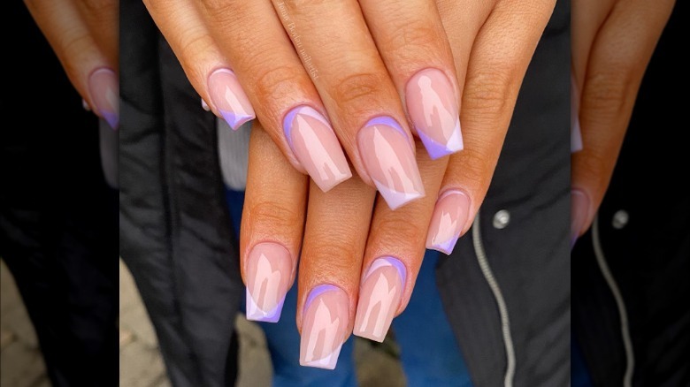 Double-sided purple French manicure 