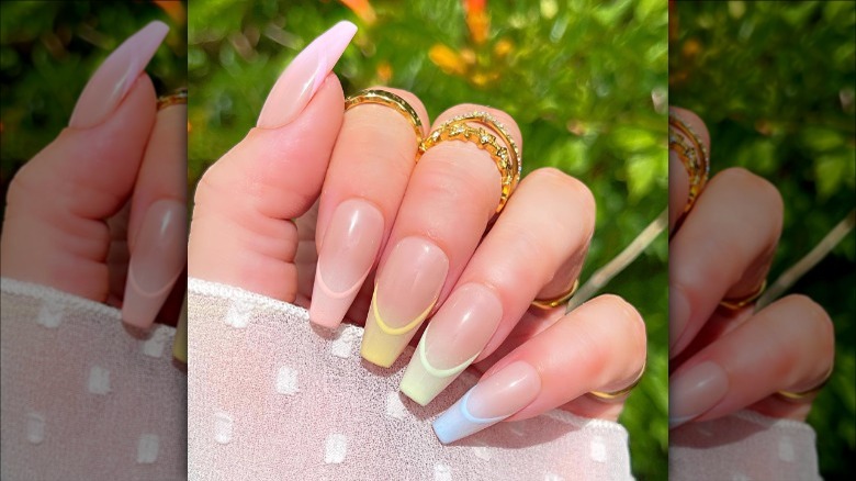 Ombre pastle French manicure