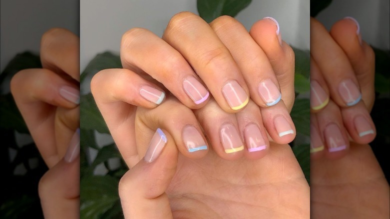 Short nails with pastel French manicure