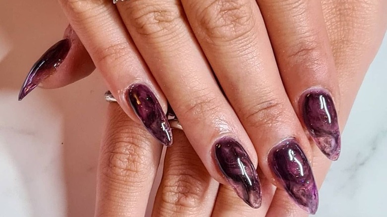 dark purple smokey effect manicure