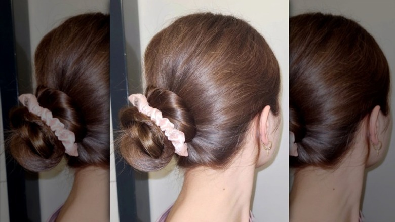 Pink scrunchy hairstyle