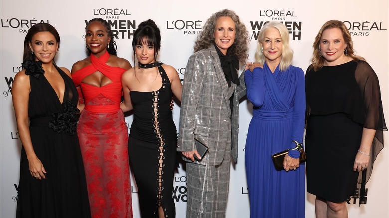 L'Oréal Paris Women of Worth stars posing together